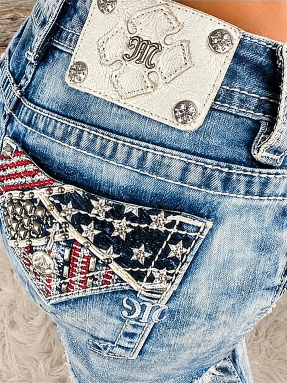 Miss Me Embellished American Flag Denim Shorts Y2K Size 28